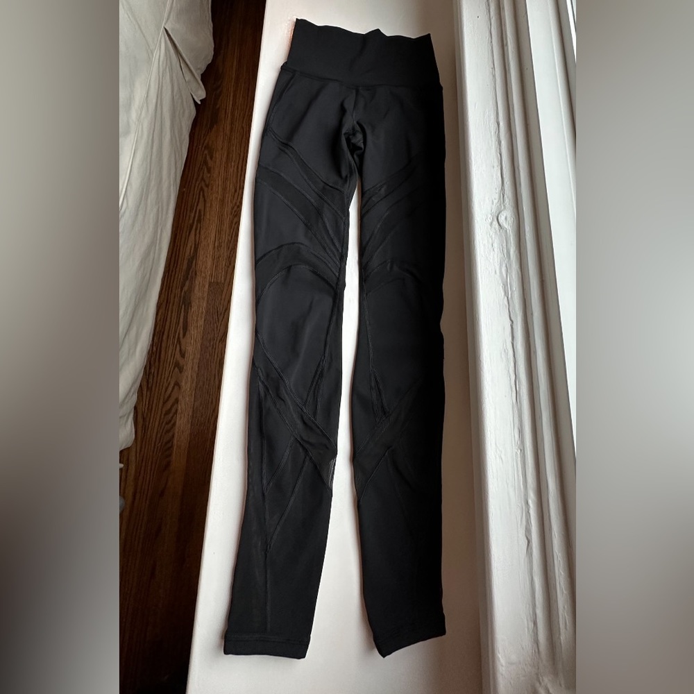 Lululemon mesh cutout leggings